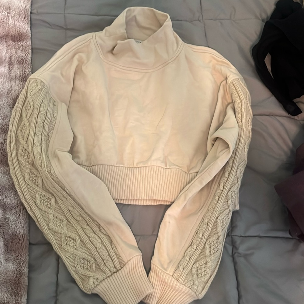 Urban Outfitters Cream Sweater NEVER WORN